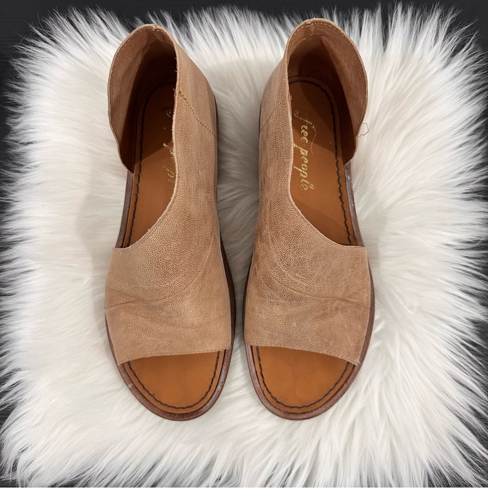 🧡✨ FREE PEOPLE MONT BLANC Tan Leather Flats 37